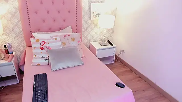 amber  ferrera online show from 3, 2, 2026