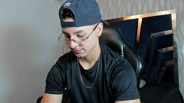 Noah Clarkk online show from 20, 4, 2026