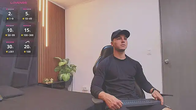 Noah Clarkk online show from 25, 4, 2026