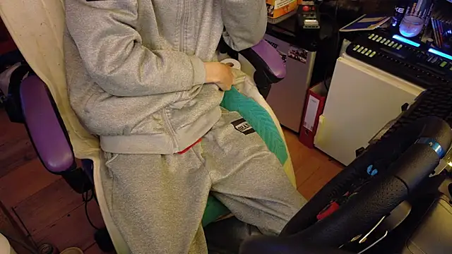 Snapshot of Gay-Versaut chatting on 13, 1, 2026 Gay-Versaut online show from 13, 1, 2026