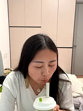 zzdd999 online show from 22, 4, 2026