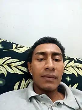 Snapshot of negrito_sexxxo chatting on 21, 12, 2025 negrito sexxxo online show from 21, 12, 2025