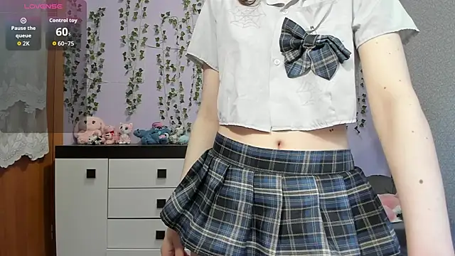 Yoonhee ki online show from 22, 4, 2026