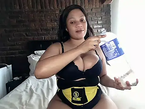 Snapshot of Alaiyasexy chatting on 1, 2, 2026 Alaiyasexy online show from 1, 2, 2026