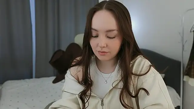 fallin lovee online show from 28, 3, 2026