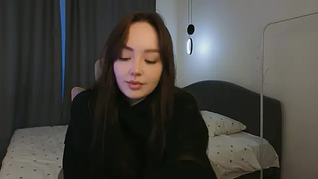 fallin lovee online show from 22, 4, 2026