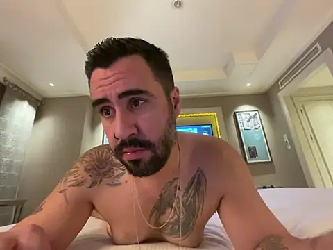 XhotLatte online show from 16, 3, 2026