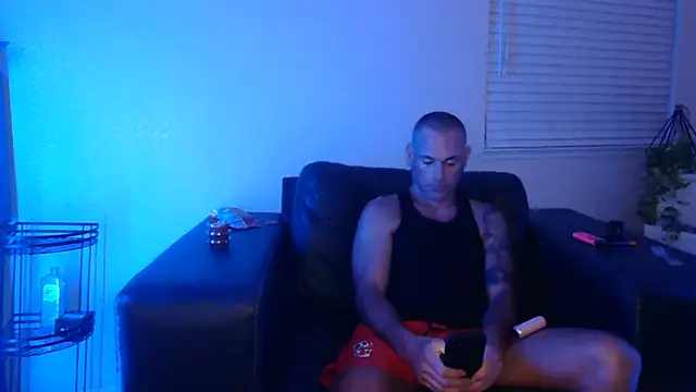 Snapshot of MISTERANDDEMI chatting on 7, 2, 2026 MISTERANDDEMI online show from 7, 2, 2026