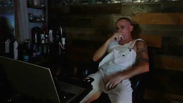 Snapshot of MISTERANDDEMI chatting on 15, 2, 2026 MISTERANDDEMI online show from 15, 2, 2026