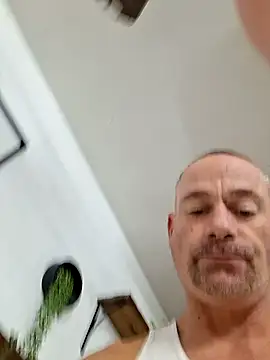 Snapshot of MISTERANDDEMI chatting on 4, 3, 2026 MISTERANDDEMI online show from 4, 3, 2026