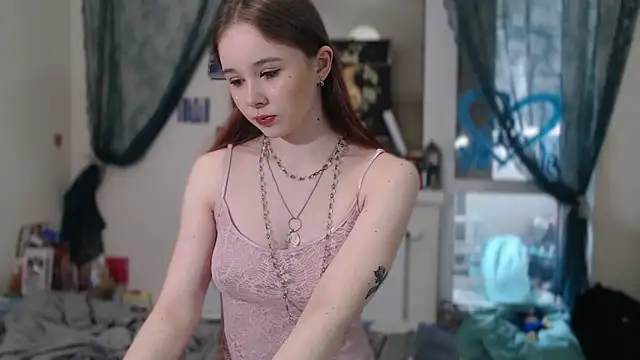 Snapshot of MaryJane_x_Peter chatting on 27, 5, 2026 MaryJane x Peter online show from 27, 5, 2026