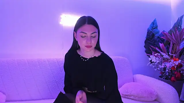 Baby Ava  online show from 19, 12, 2025