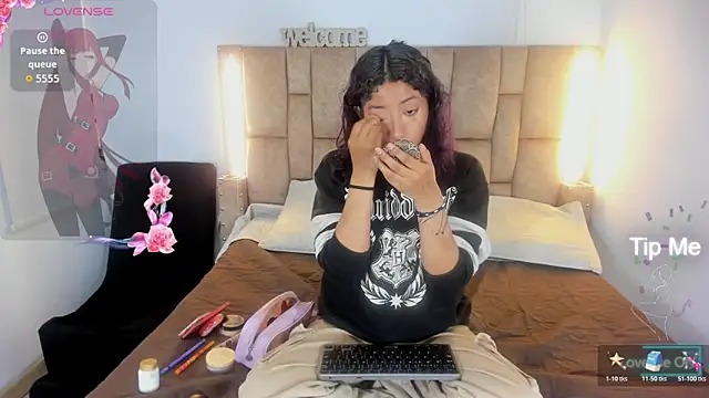 Mia Cavalli online show from 6, 3, 2026