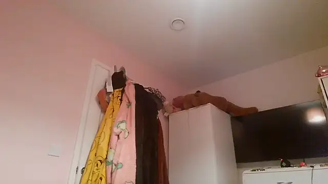 LilyLuck  online show from 18, 2, 2026