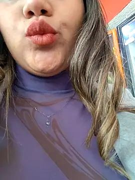 Ivy enjoy online show from 21, 4, 2026