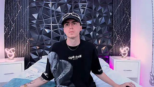 SpaceBoy1 online show from 28, 2, 2026