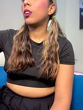 MiaSizzle online show from 25, 2, 2026