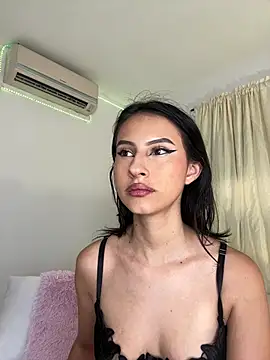 Snapshot of Zoe_mrl chatting on 19, 1, 2026 Zoe mrl online show from 19, 1, 2026