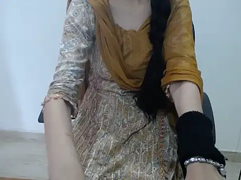 Farhana beautyfull online show from 14, 3, 2026