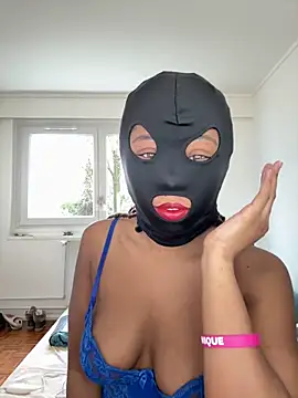 Snapshot of cassie_miller_velvet chatting on 22, 12, 2025 cassie miller velvet online show from 22, 12, 2025