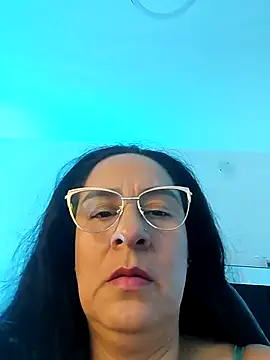 KiaraFoster online show from 6, 1, 2026