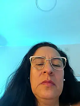 KiaraFoster online show from 7, 1, 2026