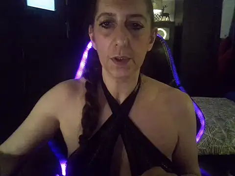 labelgecoquine online show from 4, 11, 2025