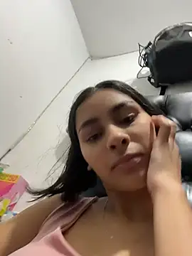 ManuelaEvans  online show from 5, 2, 2026