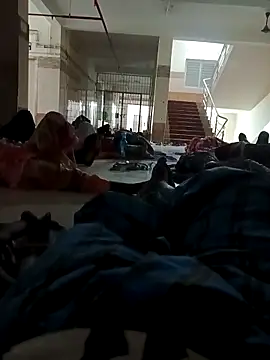 Tamilpaiyan07 online show from 25, 4, 2026