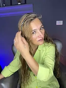 Snapshot of JennaMilf_ chatting on 7, 1, 2026 JennaMilf online show from 7, 1, 2026