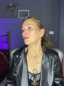 Snapshot of JennaMilf_ chatting on 6, 3, 2026 JennaMilf online show from 6, 3, 2026