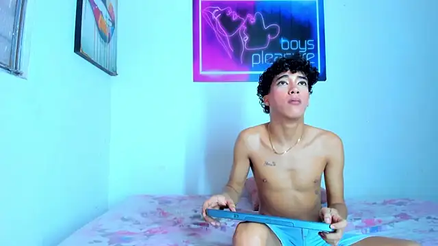 Pleasure boys hot online show from 24, 4, 2026