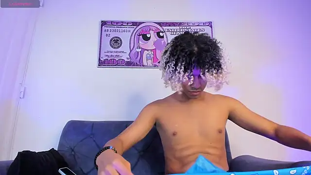 Victor LatinBoy online show from 19, 4, 2026