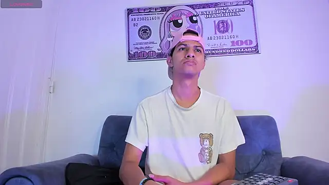 Victor LatinBoy online show from 28, 4, 2026