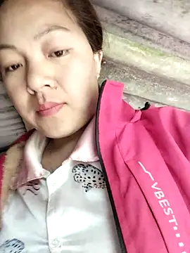 Lucky cutee online show from 2, 4, 2026