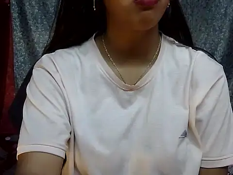 cute Dirty Diva online show from 21, 4, 2026