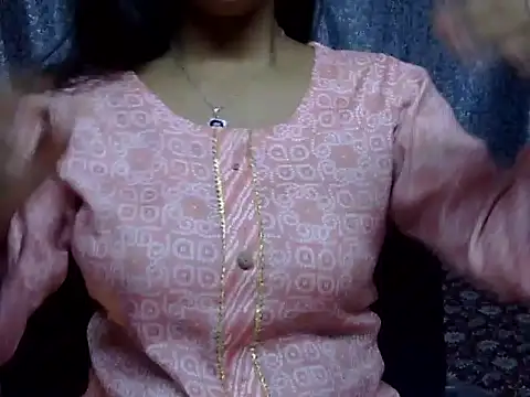 cute Dirty Diva online show from 23, 4, 2026