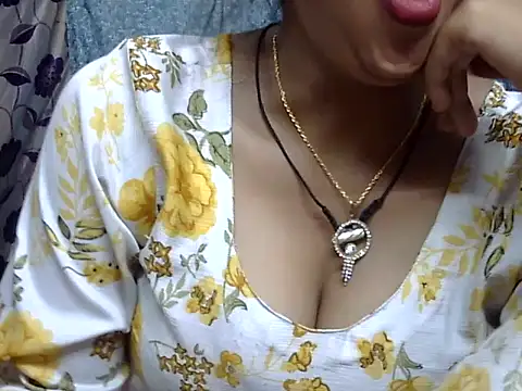 cute Dirty Diva online show from 29, 6, 2026