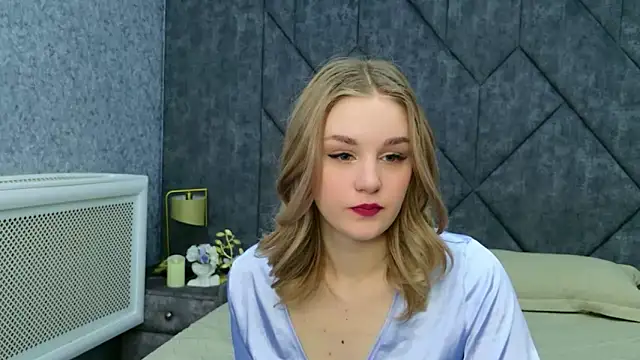 Molly Voss online show from 10, 3, 2026