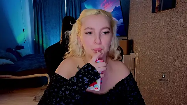Snapshot of Eva_Vibe_ chatting on 17, 5, 2026 Eva Vibe online show from 17, 5, 2026