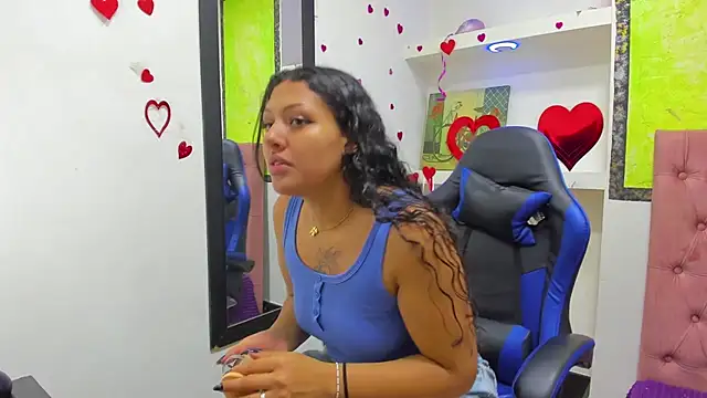 Snapshot of ashley-17 chatting on 15, 3, 2026 ashley-17 online show from 15, 3, 2026