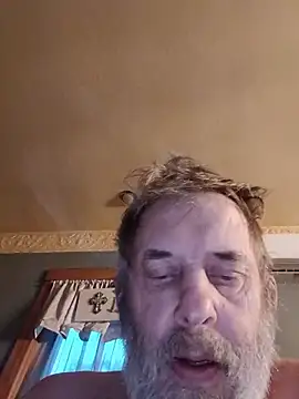 FragrantToe529 online show from 17, 5, 2026