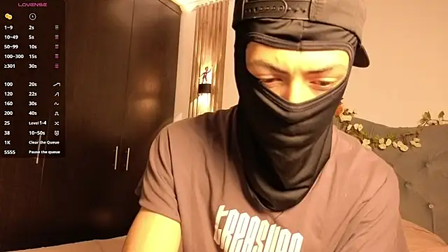 cute emmma online show from 23, 4, 2026