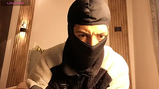 cute emmma online show from 24, 4, 2026