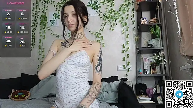 LeonaHinnes online show from 22, 4, 2026