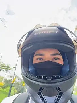 Ema Rose  online show from 22, 4, 2026