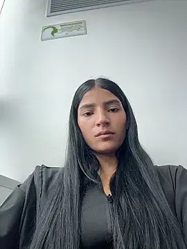 Snapshot of Ema_Rose_ chatting on 29, 5, 2026 Ema Rose online show from 29, 5, 2026
