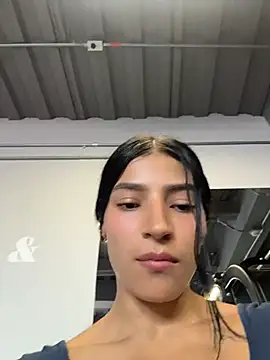 Snapshot of Ema_Rose_ chatting on 5, 6, 2026 Ema Rose online show from 5, 6, 2026