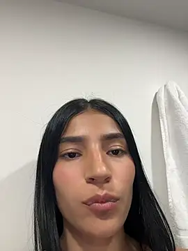 Snapshot of Ema_Rose_ chatting on 16, 7, 2026 Ema Rose online show from 16, 7, 2026