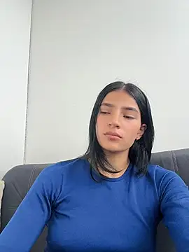 Snapshot of Ema_Rose_ chatting on 22, 7, 2026 Ema Rose online show from 22, 7, 2026